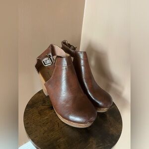 Pierre Dumas Mules/Clogs Heels